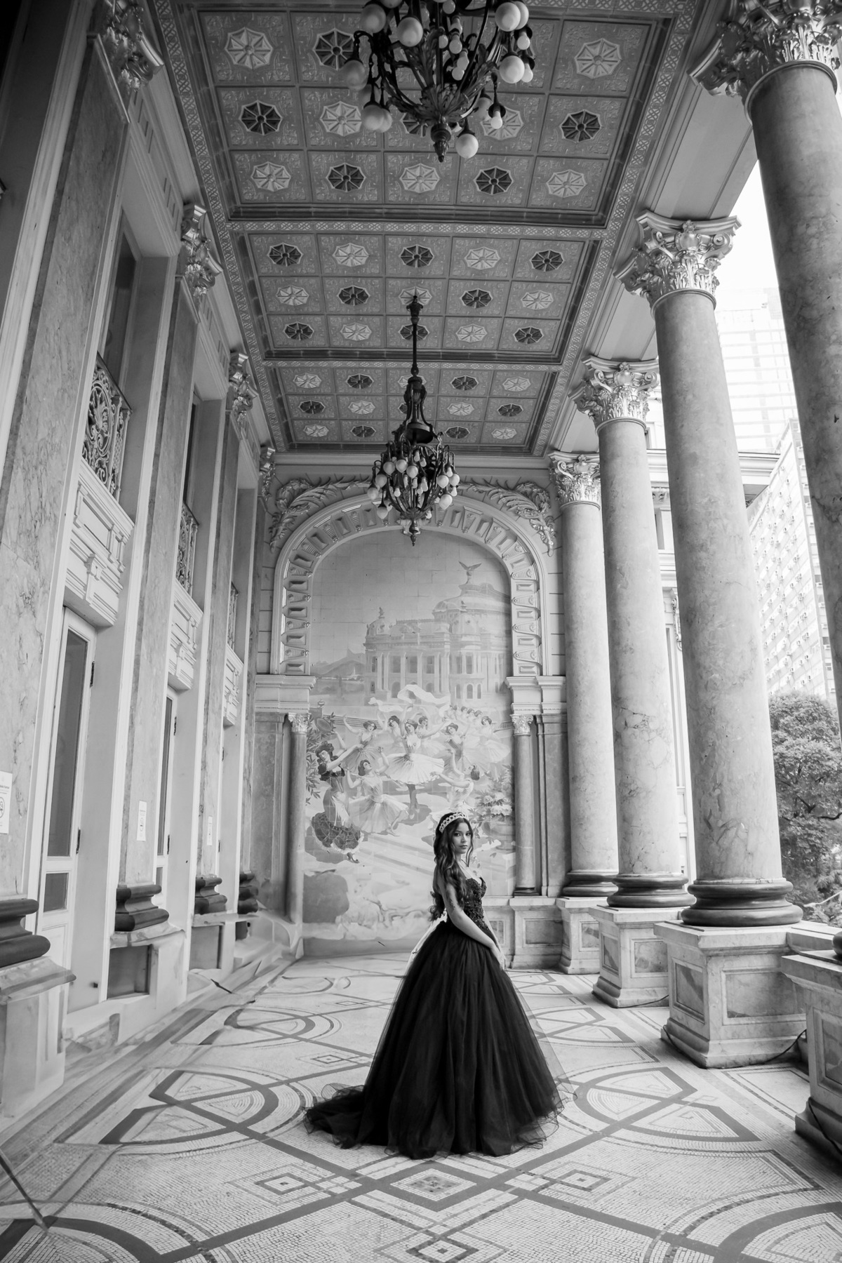 Ensaio da debutante Olívia

Local: Theatro Municipal - Rio de janeiro

Fotógrafo Wallace Nunes - Rio de Janeiro Zona Oeste

Guaratiba