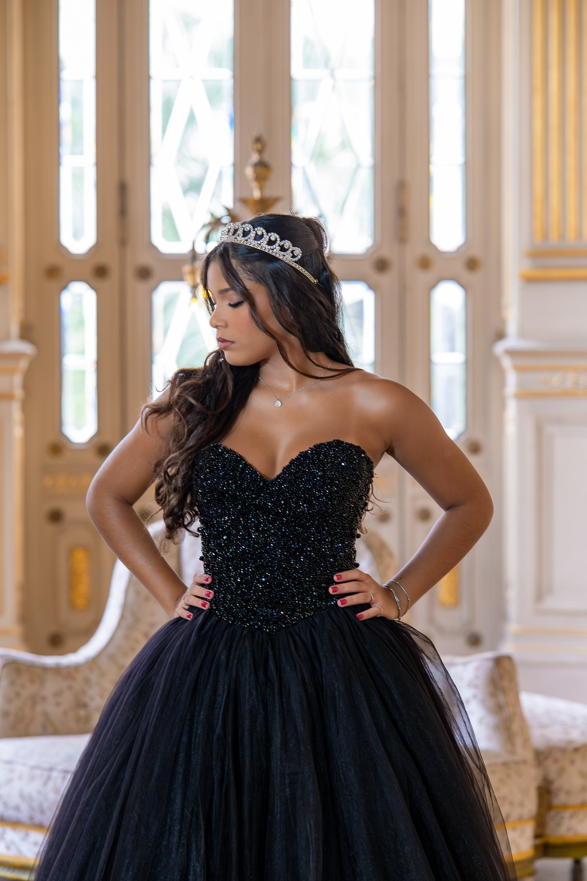 Ensaio da debutante Olívia

Local: Theatro Municipal - Rio de janeiro

Fotógrafo Wallace Nunes - Rio de Janeiro Zona Oeste

Guaratiba