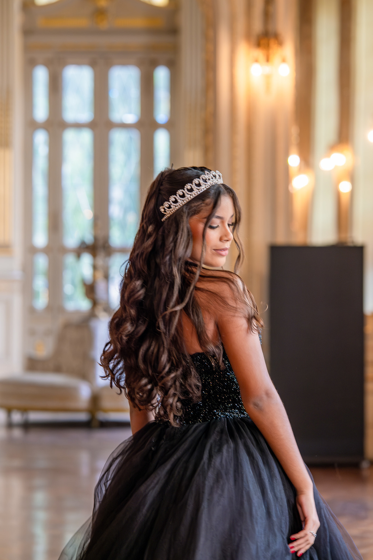 Ensaio da debutante Olívia

Local: Theatro Municipal - Rio de janeiro

Fotógrafo Wallace Nunes - Rio de Janeiro Zona Oeste

Guaratiba