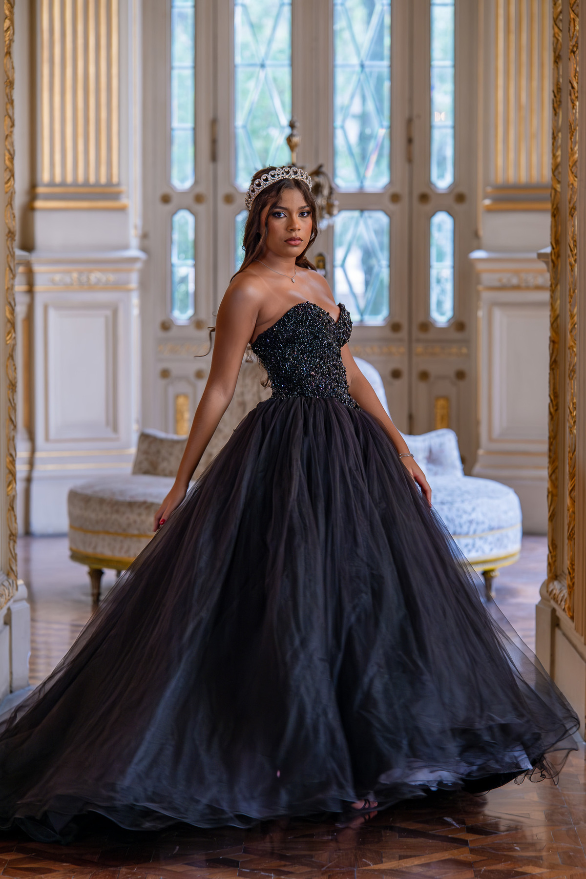 Ensaio da debutante Olívia

Local: Theatro Municipal - Rio de janeiro

Fotógrafo Wallace Nunes - Rio de Janeiro Zona Oeste

Guaratiba