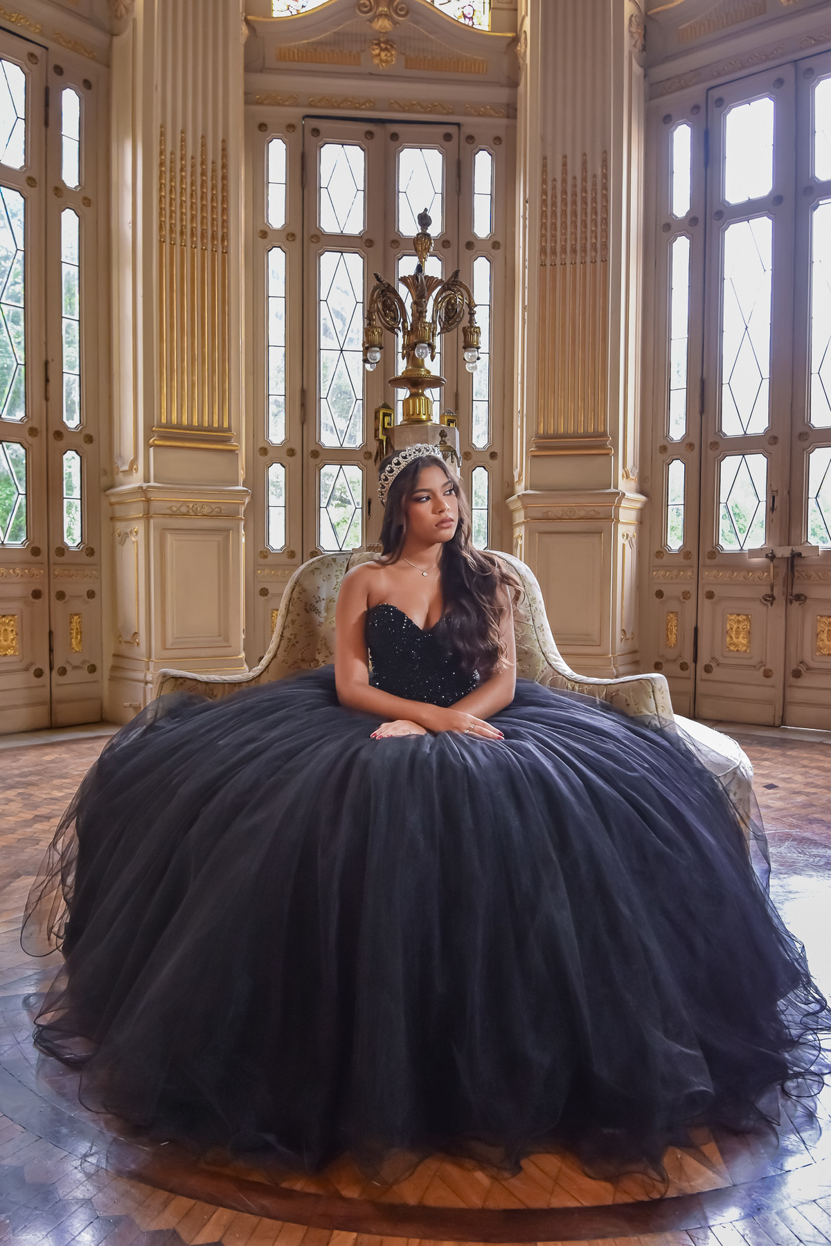 Ensaio da debutante Olívia

Local: Theatro Municipal - Rio de janeiro

Fotógrafo Wallace Nunes - Rio de Janeiro Zona Oeste

Guaratiba