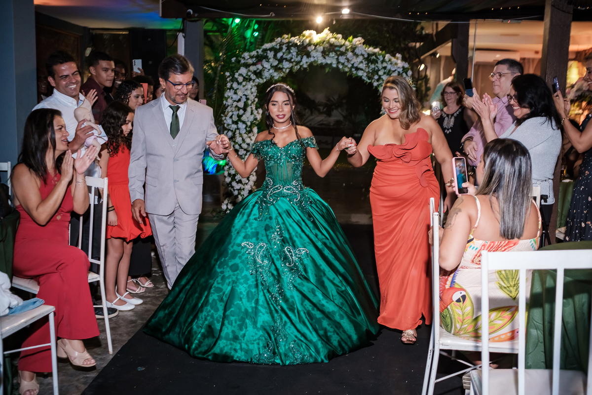 Fotografia festa debutante Lunah
Princesa Tiana
Local: Viena Casa de festas - Meier - RJ
Fotógrafo Wallace Nunes - Rio de Janeiro Zona Oeste
Guaratiba