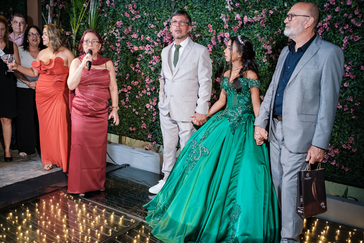 Fotografia festa debutante Lunah
Princesa Tiana
Local: Viena Casa de festas - Meier - RJ
Fotógrafo Wallace Nunes - Rio de Janeiro Zona Oeste
Guaratiba