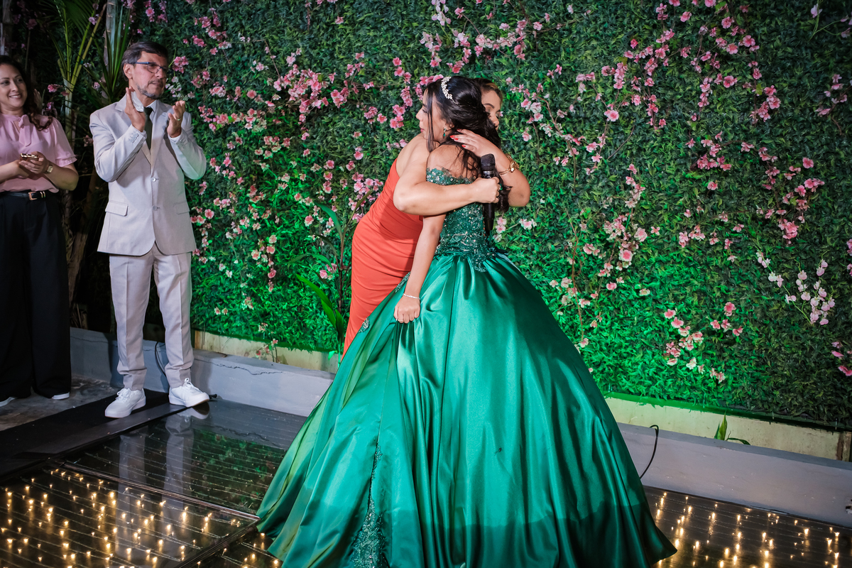 Fotografia festa debutante Lunah
Princesa Tiana
Local: Viena Casa de festas - Meier - RJ
Fotógrafo Wallace Nunes - Rio de Janeiro Zona Oeste
Guaratiba