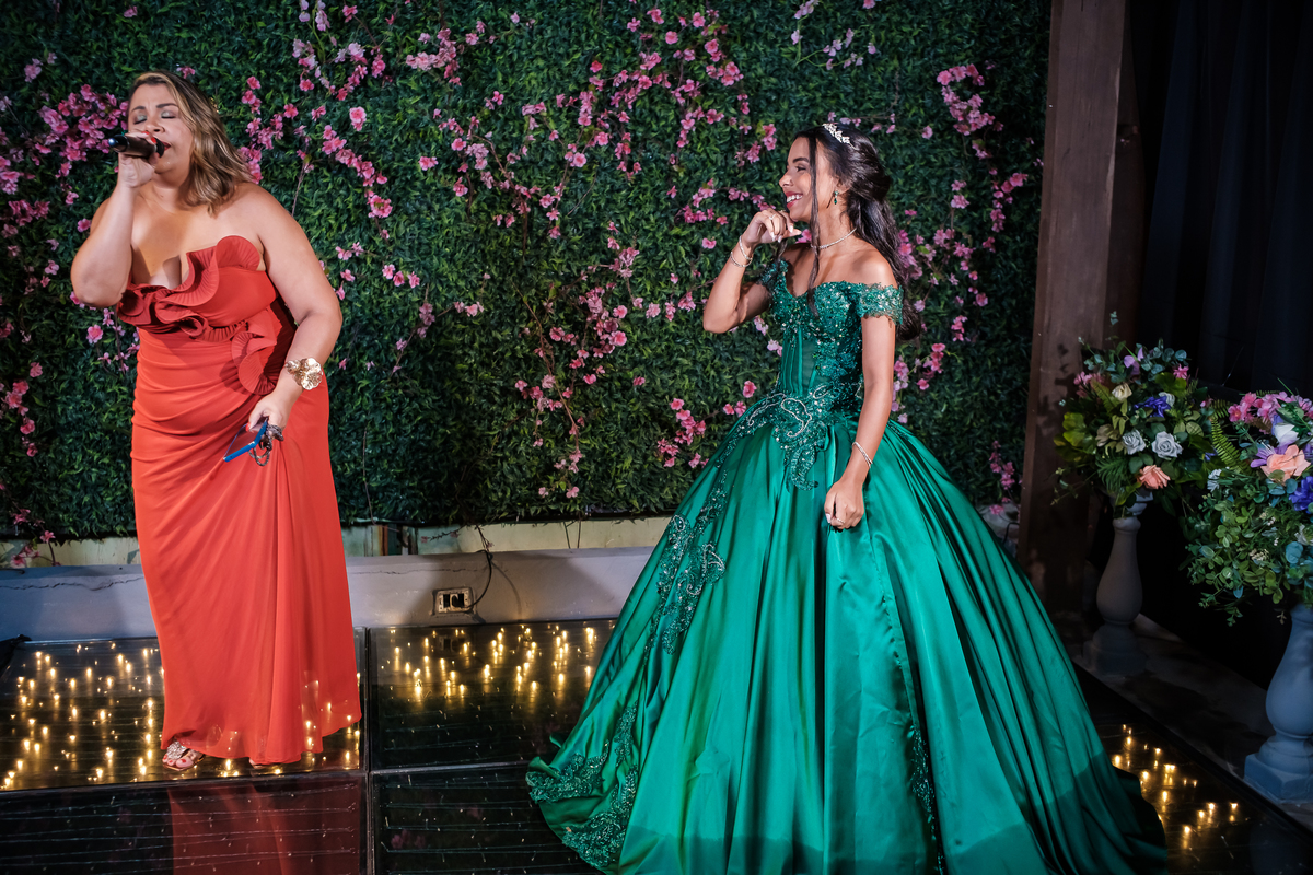 Fotografia festa debutante Lunah
Princesa Tiana
Local: Viena Casa de festas - Meier - RJ
Fotógrafo Wallace Nunes - Rio de Janeiro Zona Oeste
Guaratiba