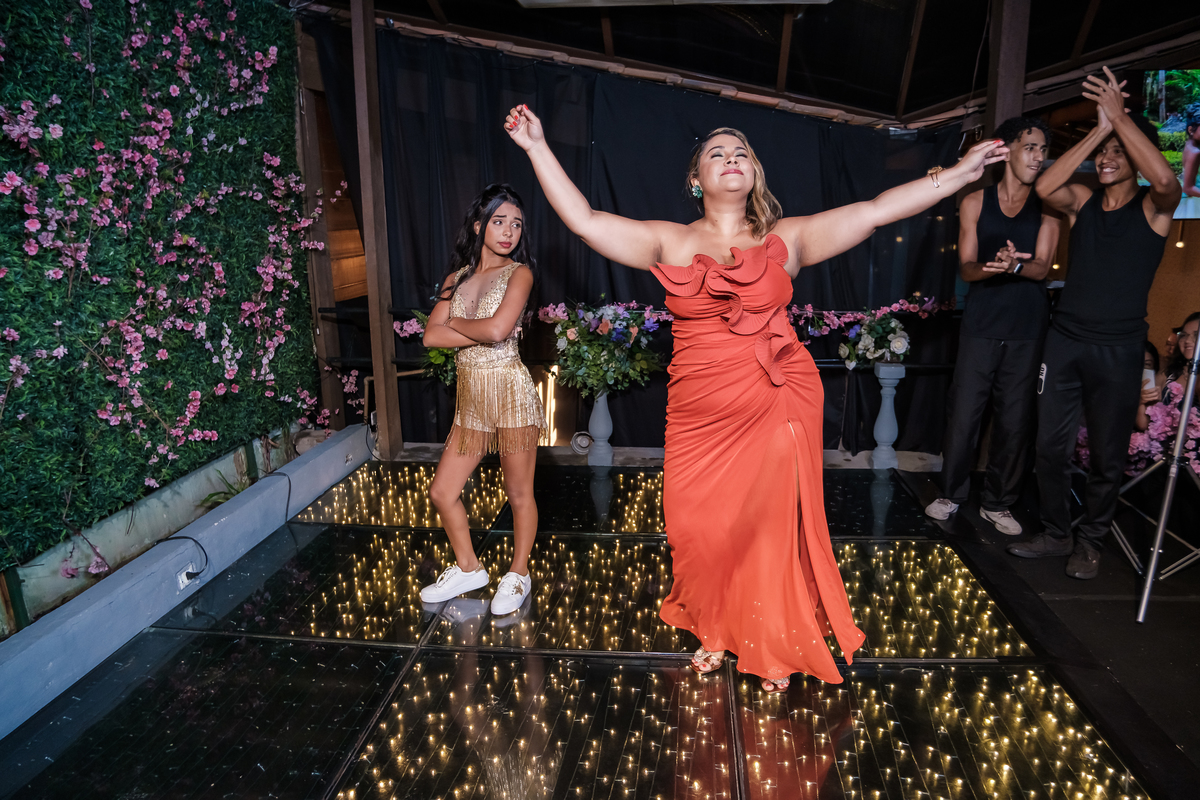 Fotografia festa debutante Lunah
Princesa Tiana
Local: Viena Casa de festas - Meier - RJ
Fotógrafo Wallace Nunes - Rio de Janeiro Zona Oeste
Guaratiba