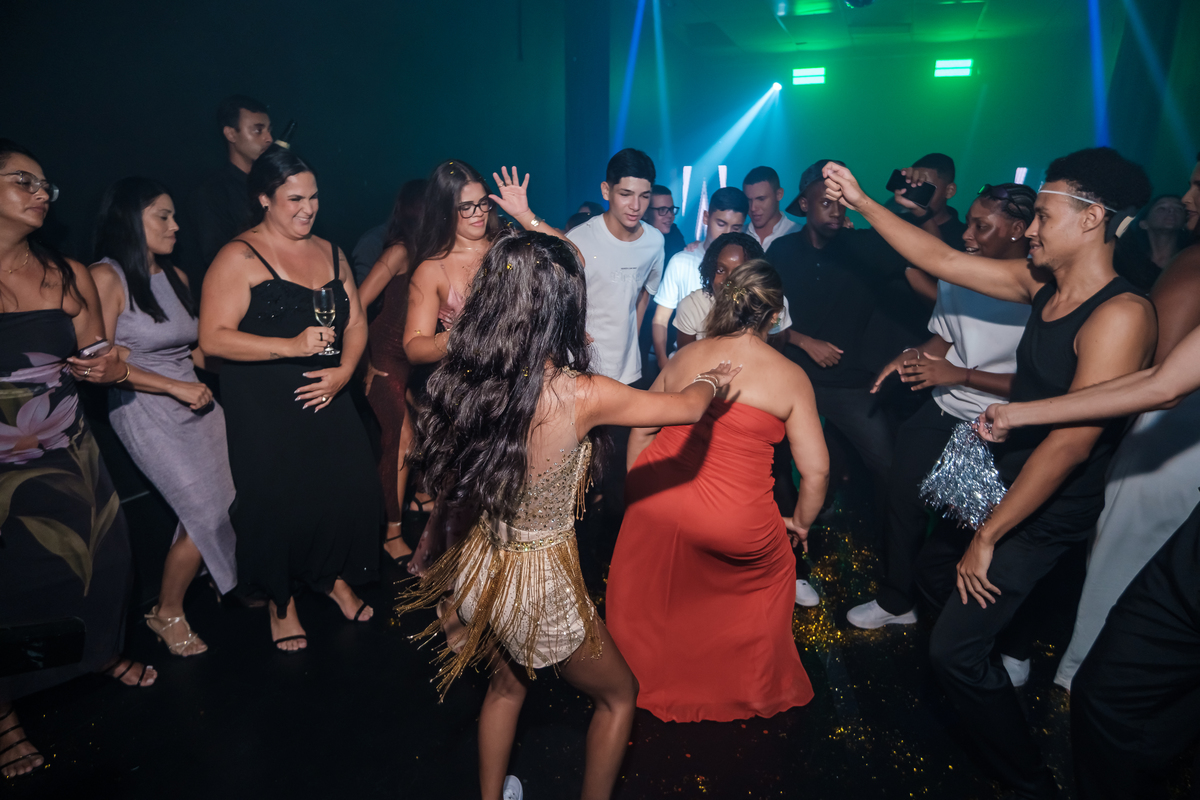 Fotografia festa debutante Lunah
Princesa Tiana
Local: Viena Casa de festas - Meier - RJ
Fotógrafo Wallace Nunes - Rio de Janeiro Zona Oeste
Guaratiba