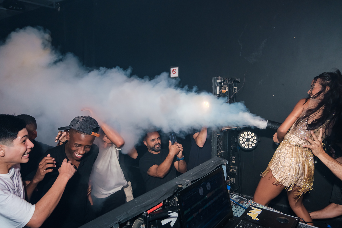 Fotografia festa debutante Lunah
Princesa Tiana
Local: Viena Casa de festas - Meier - RJ
Fotógrafo Wallace Nunes - Rio de Janeiro Zona Oeste
Guaratiba