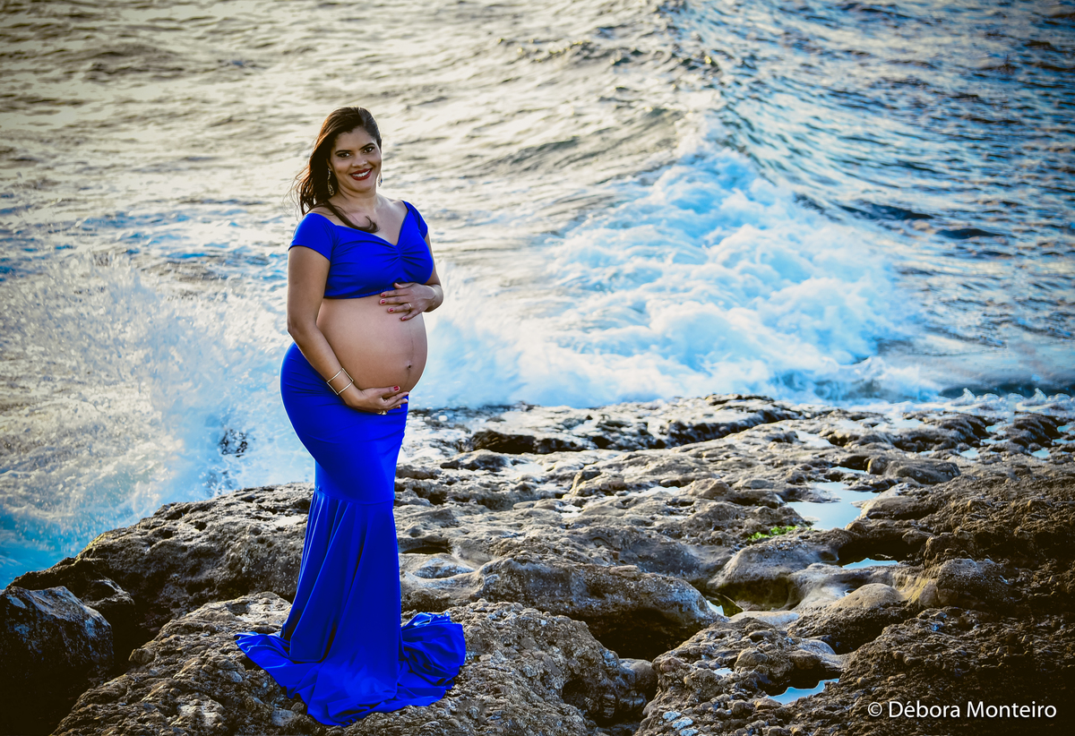 Ensaio de gestante na praia