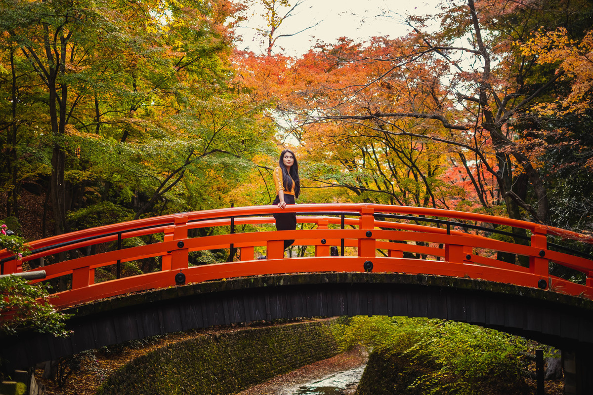 ensaio de casal em kyoto, fotografo em kyoto, ensaio turístico em kyoto, outono no japao