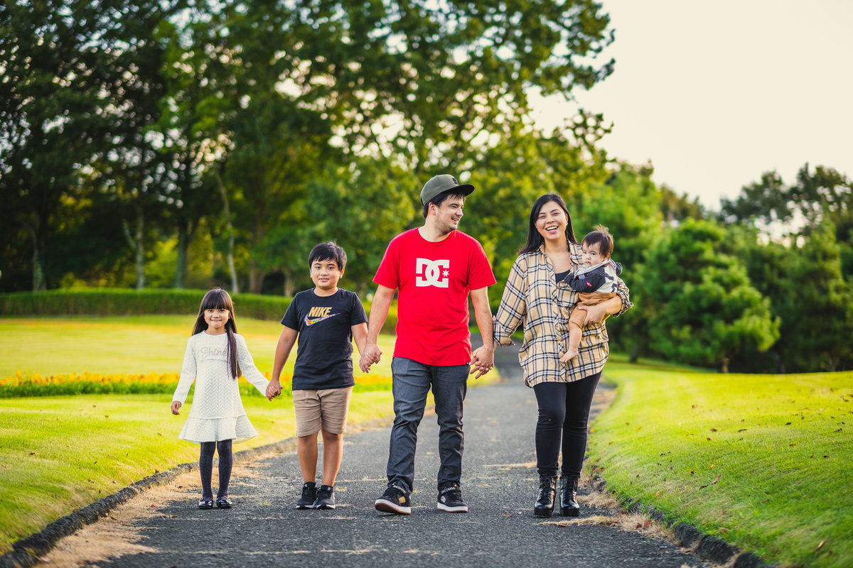 arisakids, familia no japao, retrato de familia no japao, fotografo brasileiro no japao, loja de roupa infantil no japao