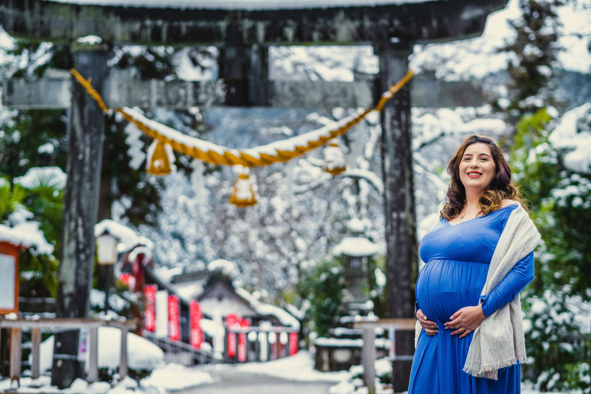 gestante no japao, ensaio em aichi , ensaio na neve no japao, gestante na neve no japao, ensaio gestacional no japao 