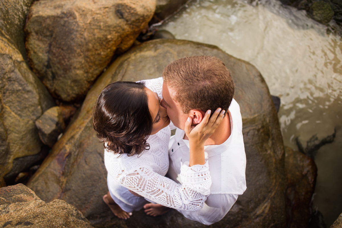 Ensaio praia Pré Casamento Troca de Carinho Praia Grumari 