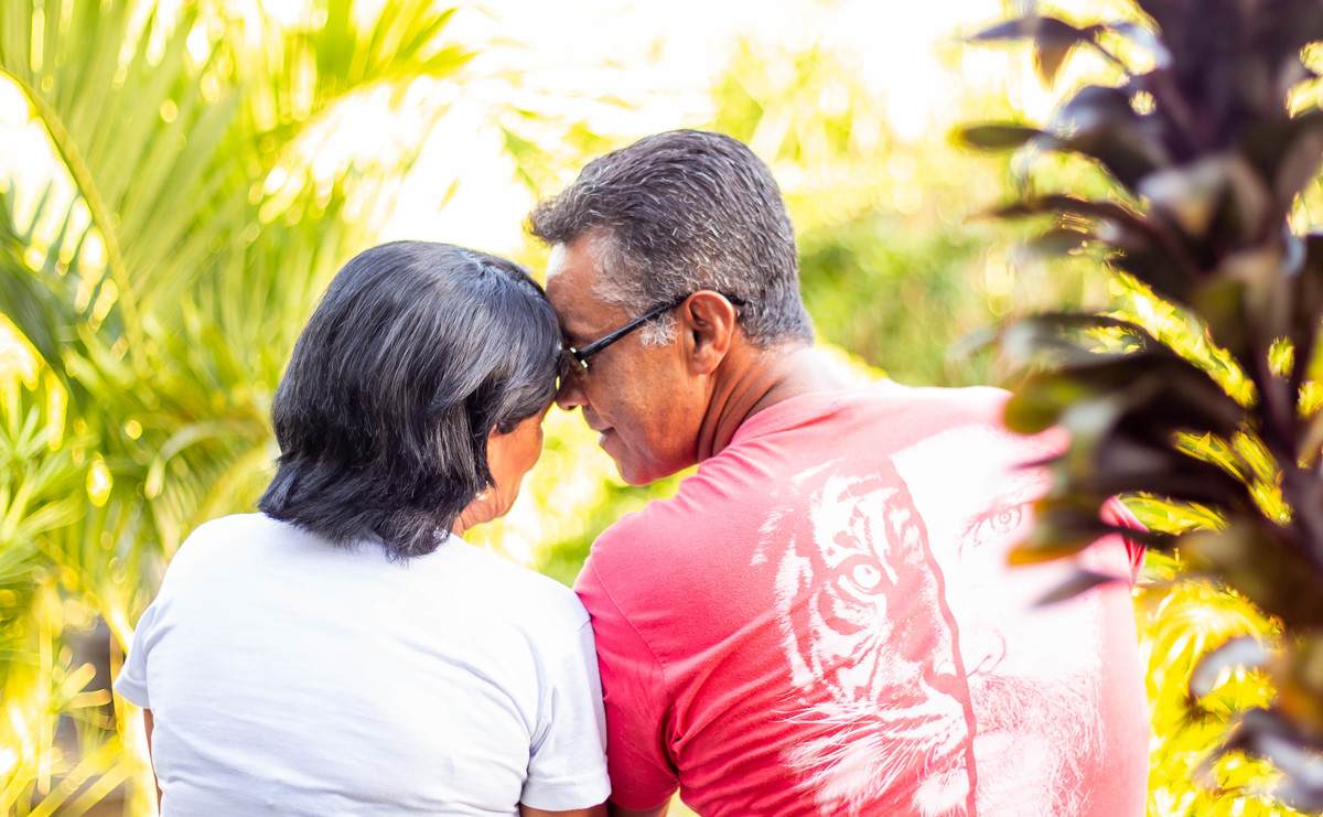 Ensaio de casal na fazendo Lagoa Dantas, aquele momento olho no olho