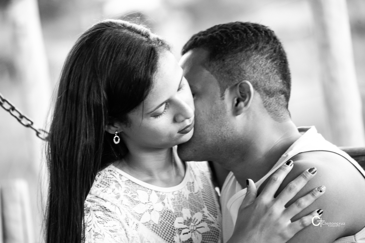 Ensaio de casa que aconteceu no sitio Santa Felicidade momentos românticos  