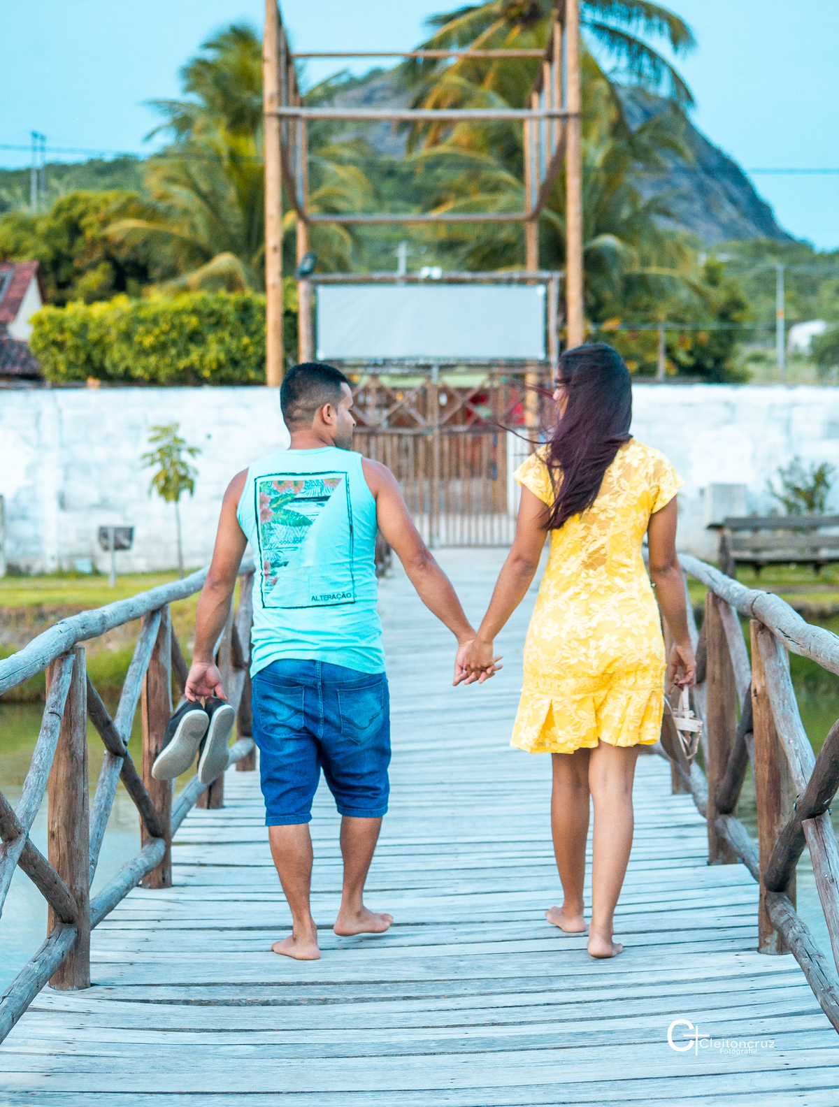Ensaio de casa que aconteceu no sitio Santa Felicidade momentos românticos  