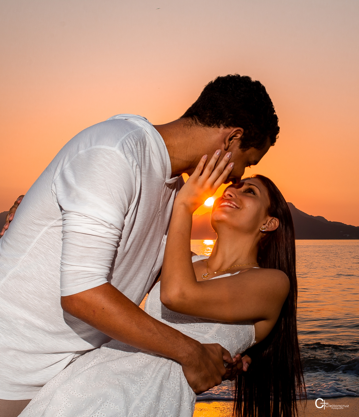 Ensaio pré wedding nascer do sol  na marina da gloria praia do rio de janeiro