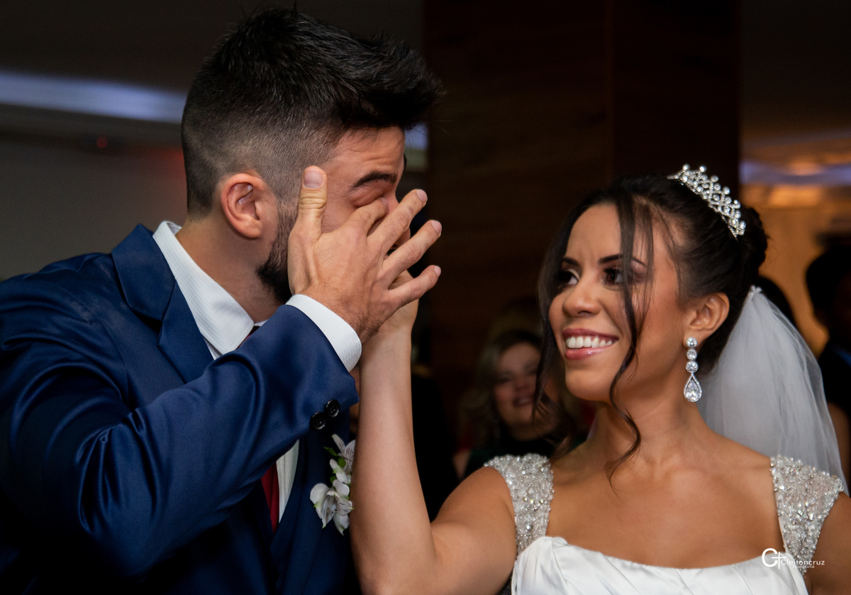 Aquele momento, no casamento que caiu um cisco no olho