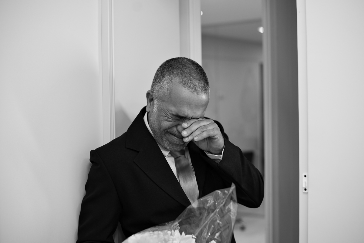Emoção do Pai da noiva ao vê-la vestida 