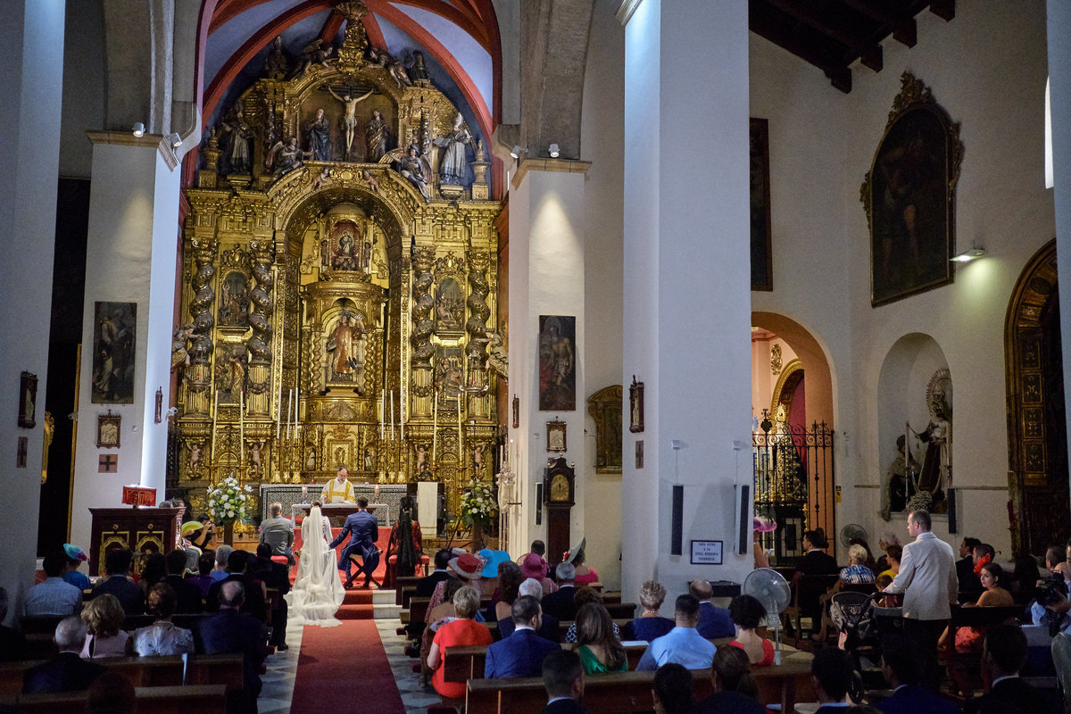 Parroquia de san vicente fotografía realizada por los mejores fotógrafos de Sevilla - Parejo Photos