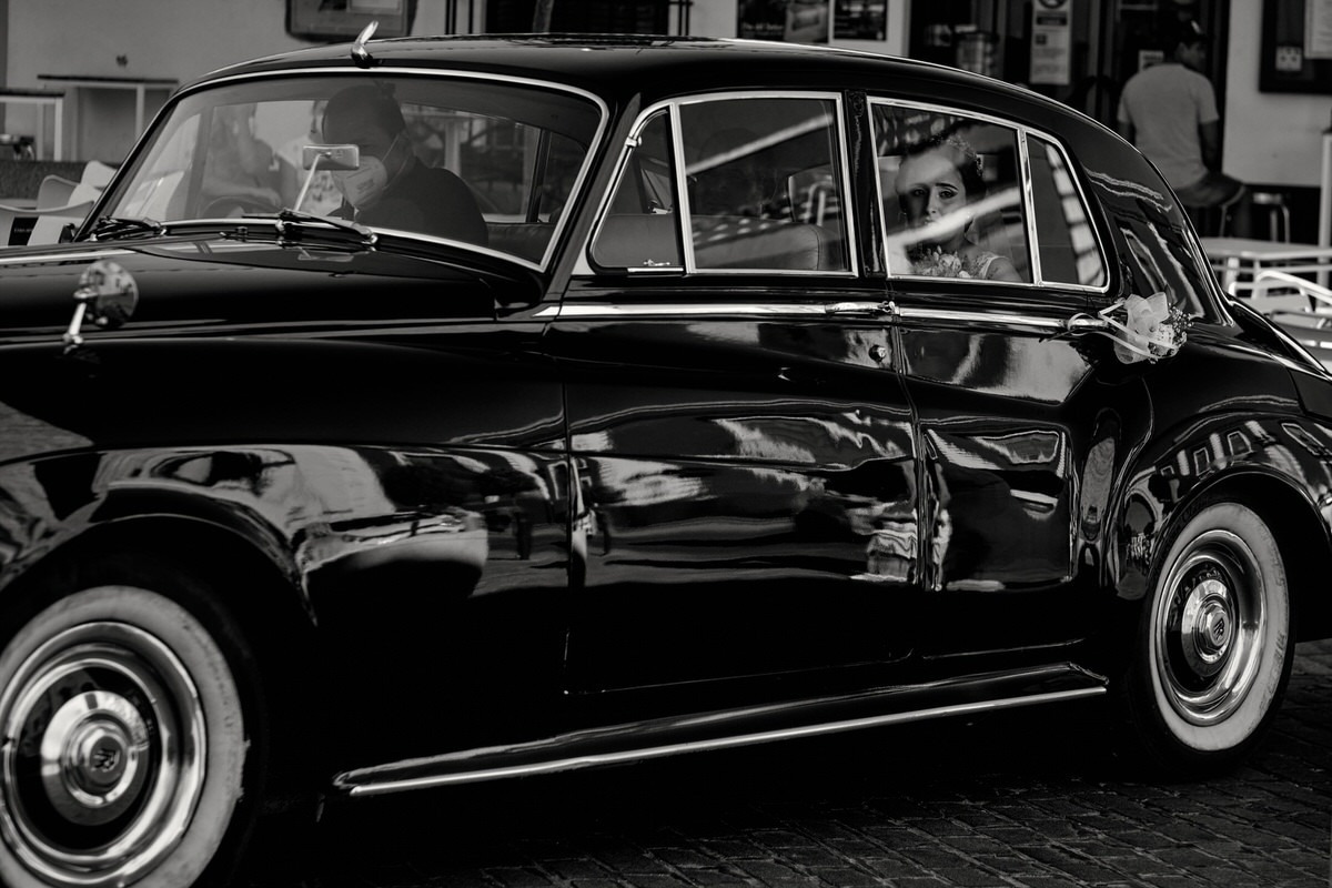 La novia en su coche Parejo Photos