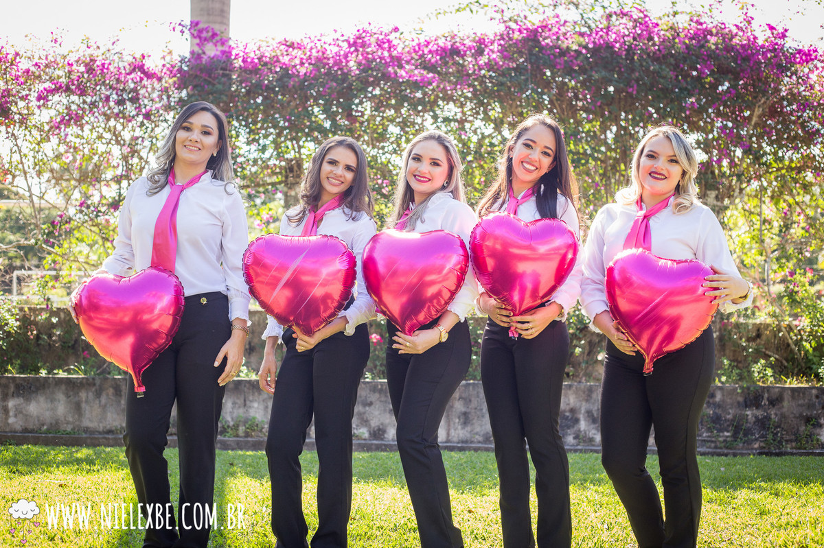 Fotografia de Formatura NieleXBe - Poses de fotos para grupo de Formatura - Alunos de contabilidade - Varjota Ceará Fotografia em Ubajara Pousada da Neblina