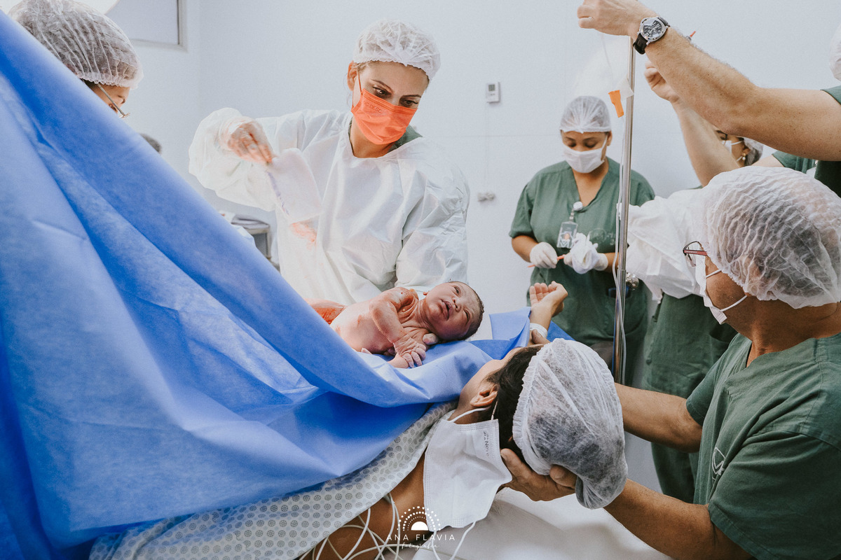 Fotografia de parto Cesária, Filme de parto, nascimento, humanização, vídeo de cesaria, cesariana humanizada, foto de parto Cesaria, parto humanizado, grande vitória, Vitoria Apart Hospital, parto Cesária, Meridional vitoria
