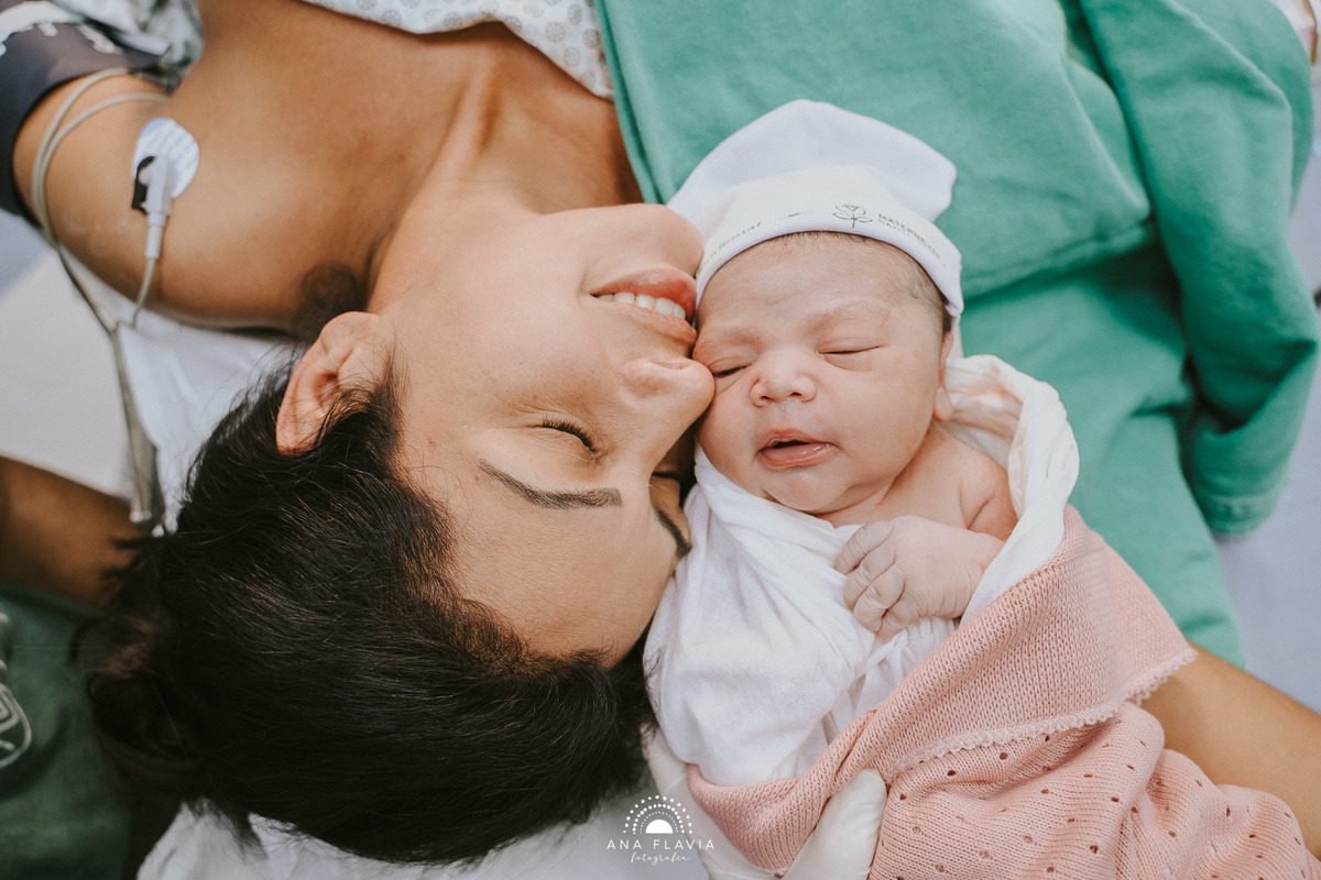 Fotografia de parto Cesária, Filme de parto, nascimento, humanização, vídeo de cesaria, cesariana humanizada, foto de parto Cesaria, parto humanizado, grande vitória, Vitoria Apart Hospital, parto Cesária, Meridional vitoria
