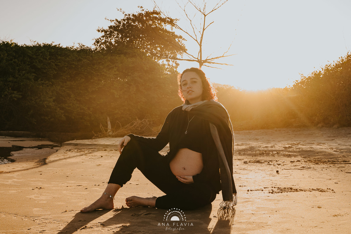 book gestante, gestante, gravida, gravidez, maternidade, ensaio gestante,  vila velha, vitoria,  parto, bebê, Ponta de Fruta, ensaio no final de tarde, ensaio com vento, ensaio gestante na praia, ensaio gestante, praia deserta, Mar
