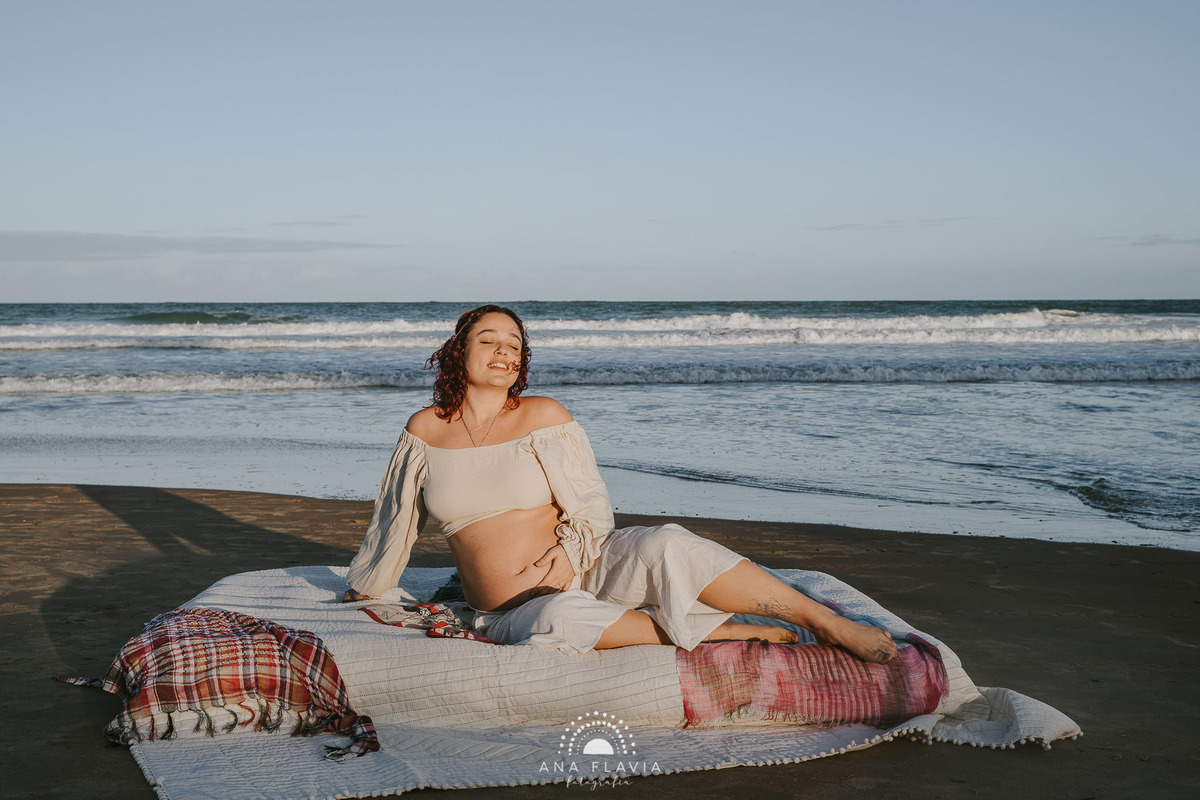 book gestante, gestante, gravida, gravidez, maternidade, ensaio gestante,  vila velha, vitoria,  parto, bebê, Ponta de Fruta, ensaio no final de tarde, ensaio com vento, ensaio gestante na praia, ensaio gestante, praia deserta, Mar
