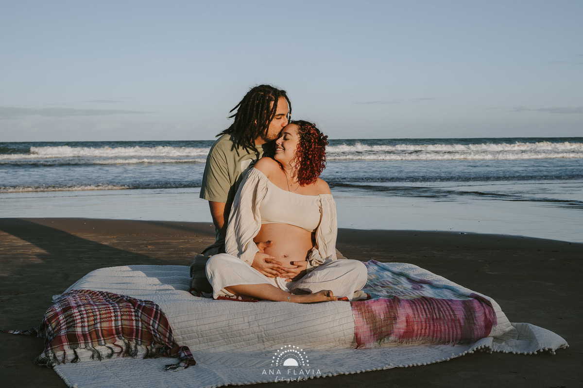 book gestante, gestante, gravida, gravidez, maternidade, ensaio gestante,  vila velha, vitoria,  parto, bebê, Ponta de Fruta, ensaio no final de tarde, ensaio com vento, ensaio gestante na praia, ensaio gestante, praia deserta, Mar
