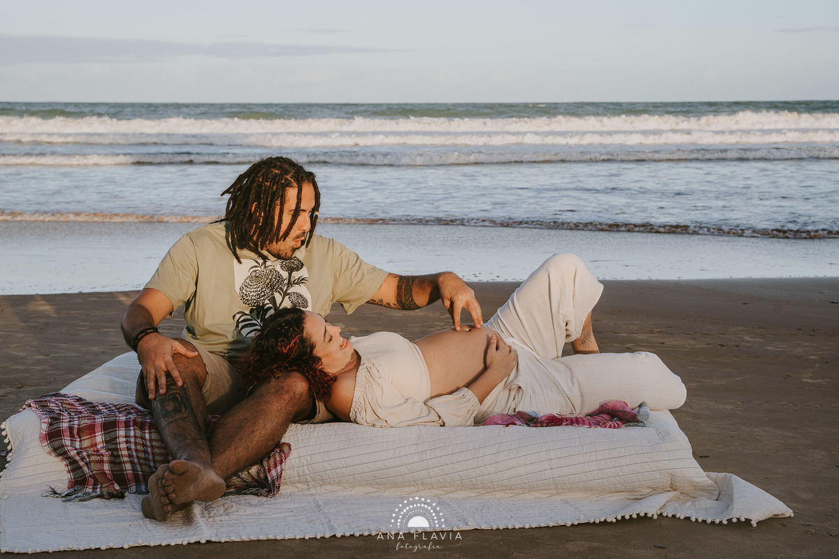 book gestante, gestante, gravida, gravidez, maternidade, ensaio gestante,  vila velha, vitoria,  parto, bebê, Ponta de Fruta, ensaio no final de tarde, ensaio com vento, ensaio gestante na praia, ensaio gestante, praia deserta, Mar
