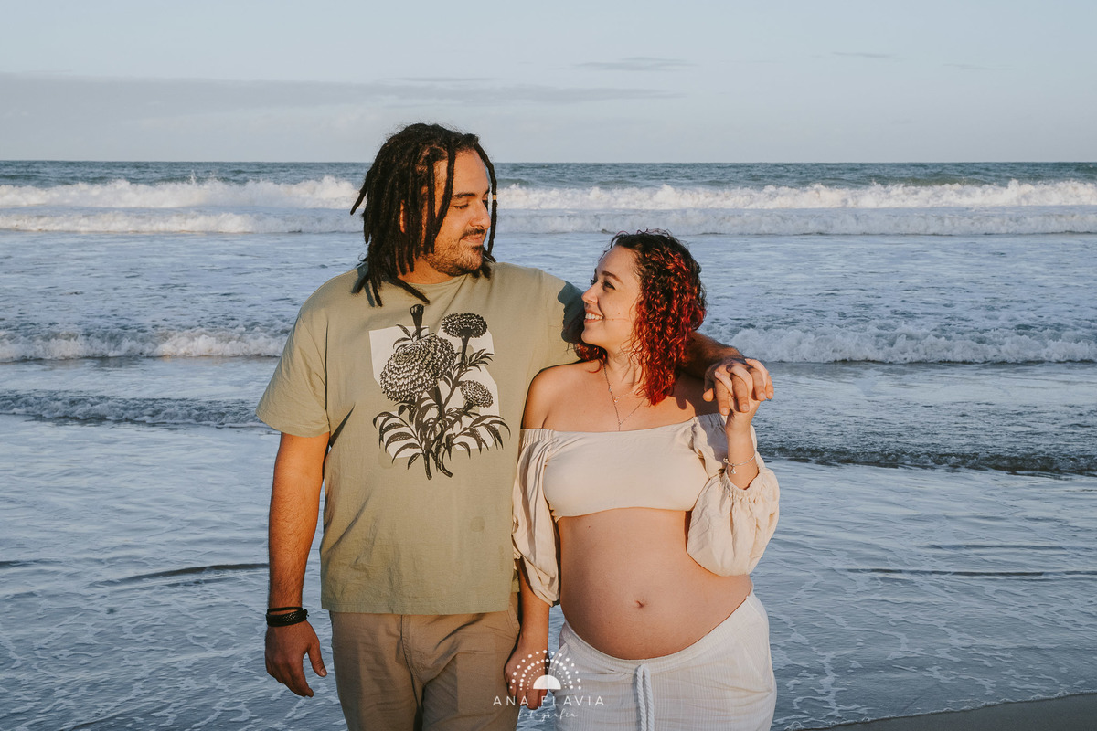 book gestante, gestante, gravida, gravidez, maternidade, ensaio gestante,  vila velha, vitoria,  parto, bebê, Ponta de Fruta, ensaio no final de tarde, ensaio com vento, ensaio gestante na praia, ensaio gestante, praia deserta, Mar
