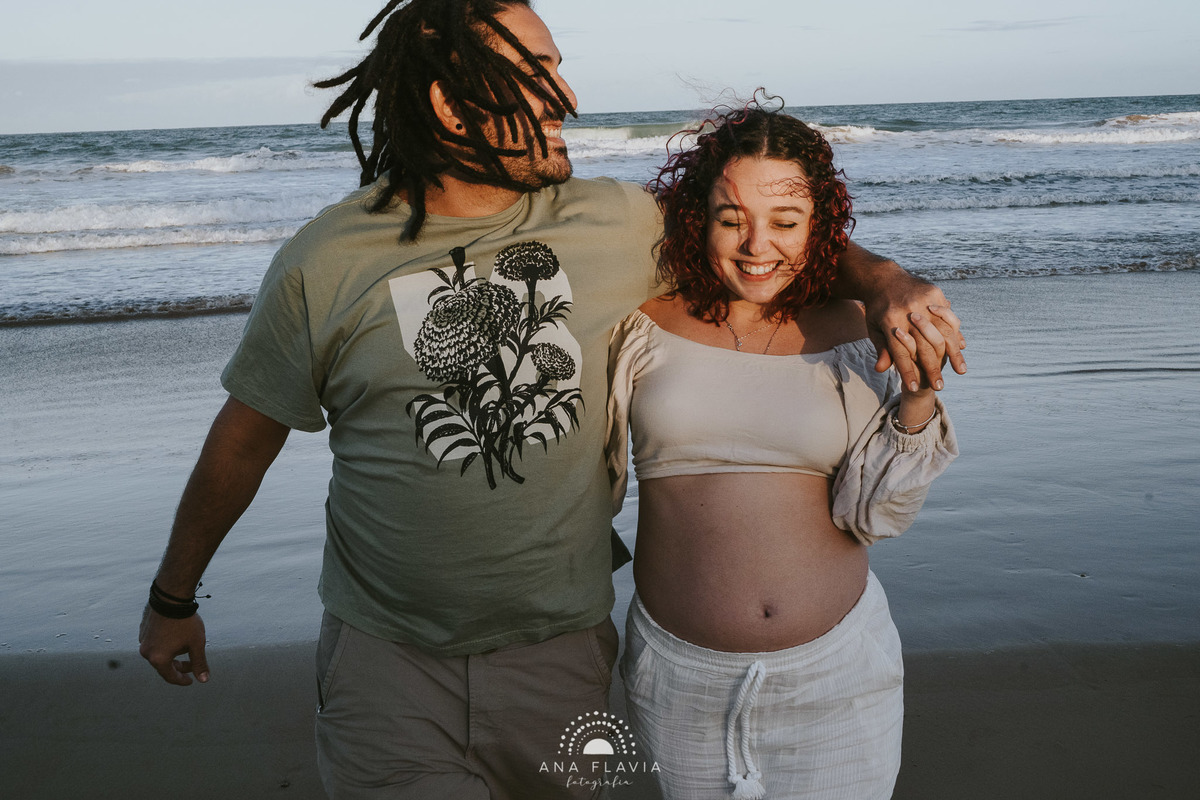 book gestante, gestante, gravida, gravidez, maternidade, ensaio gestante,  vila velha, vitoria,  parto, bebê, Ponta de Fruta, ensaio no final de tarde, ensaio com vento, ensaio gestante na praia, ensaio gestante, praia deserta, Mar
