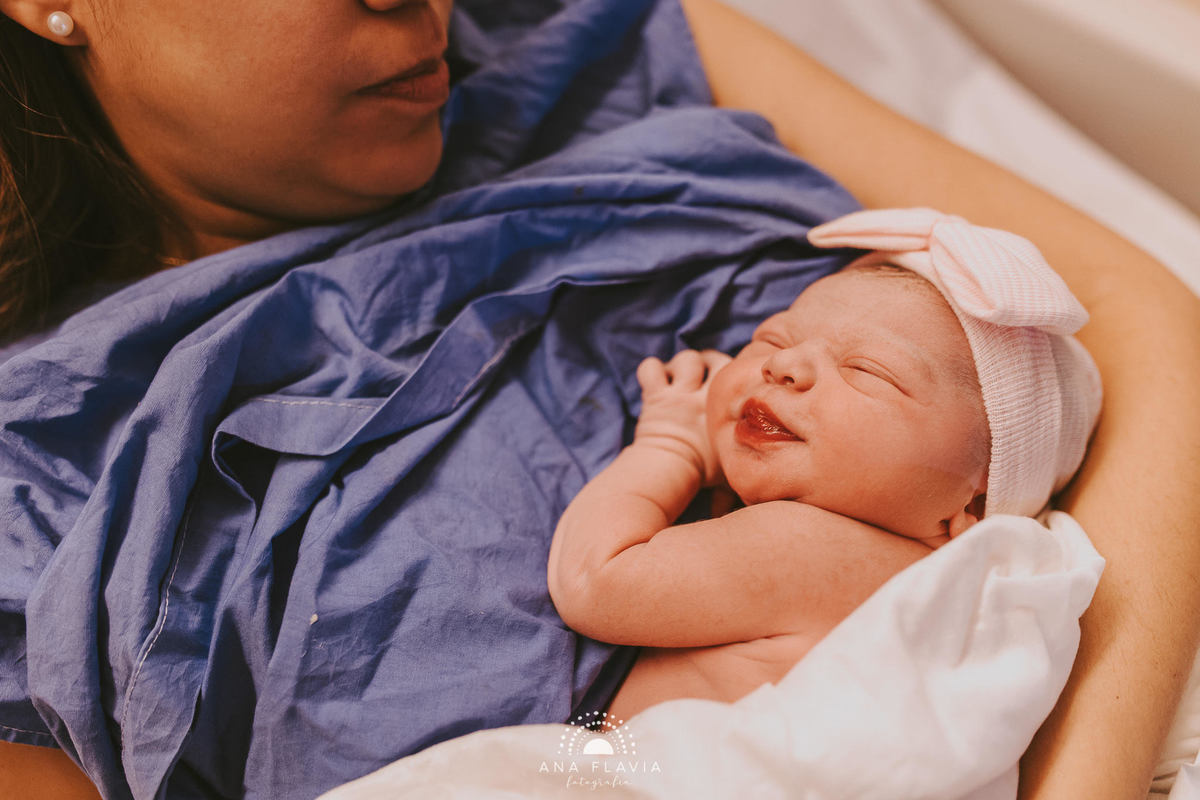 Filmes de parto, filmes de nascimento, nascimento, humanização, parto normal, cesariana humanizada, doula, parto, foto de parto, fotografia de parto no es, parto humanizado, grande vitória, maternidade Unimed vitoria, Parto Empelicado