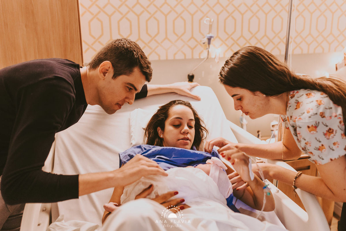 Filmes de parto, filmes de nascimento, nascimento, humanização, parto normal, cesariana humanizada, doula, parto, foto de parto, fotografia de parto no es, parto humanizado, grande vitória, maternidade Unimed vitoria, Parto Empelicado