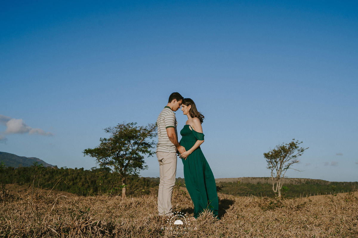 book gestante, gestante, gravida, gravidez, ensaio gestante,  vila velha, vitoria, serra, Igreja de queimados, parto, bebê, ensaio no final de tarde, ensaio gestante no verde, ensaio gestante na ruinas de queimados, gestante segundo filho