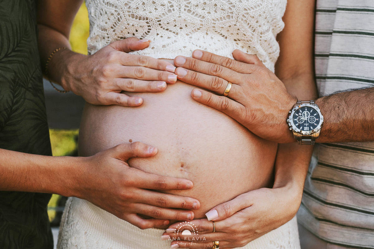 book gestante, gestante, gravida, gravidez, ensaio gestante,  vila velha, vitoria, serra, Igreja de queimados, parto, bebê, ensaio no final de tarde, ensaio gestante no verde, ensaio gestante na ruinas de queimados, gestante segundo filho