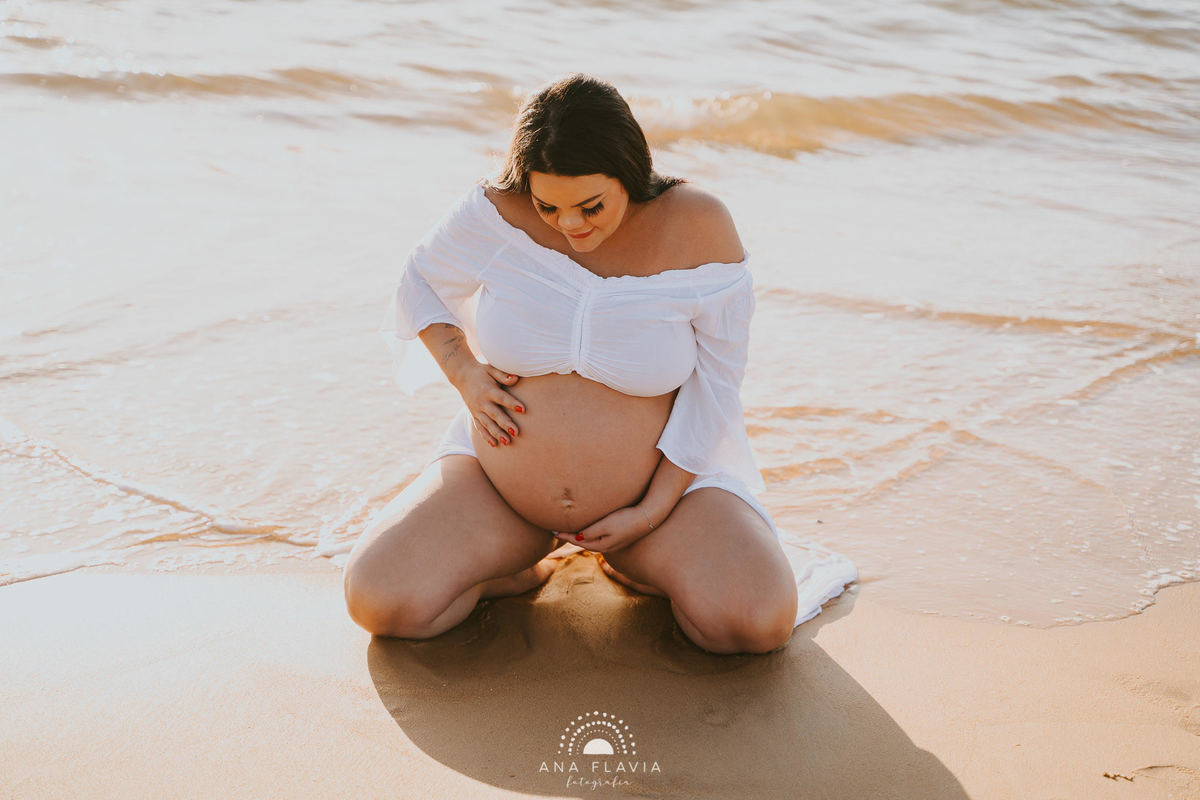book gestante, gestante, gravida, gravidez, maternidade, ensaio gestante,  vila velha, vitoria,  parto, bebê, praia de itaparica, ensaio nublado, ensaio com vento, ensaio gestante na praia, ensaio gestante no amanhecer, praia deserta, amanhecer 
