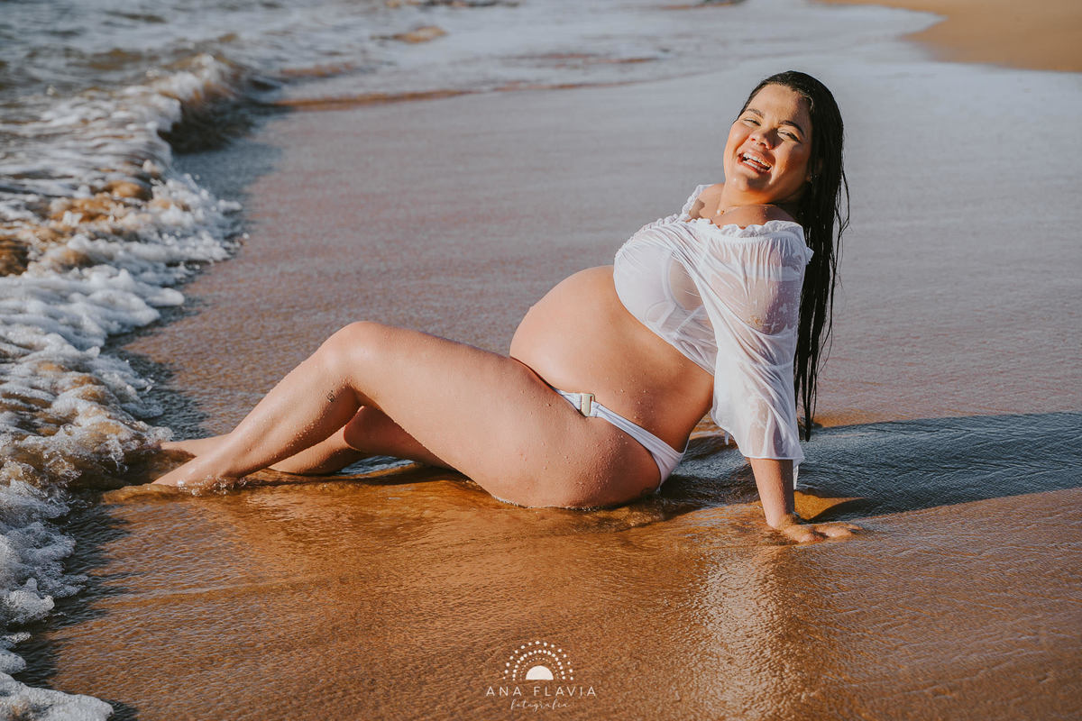 book gestante, gestante, gravida, gravidez, maternidade, ensaio gestante,  vila velha, vitoria,  parto, bebê, praia de itaparica, ensaio nublado, ensaio com vento, ensaio gestante na praia, ensaio gestante no amanhecer, praia deserta, amanhecer 
