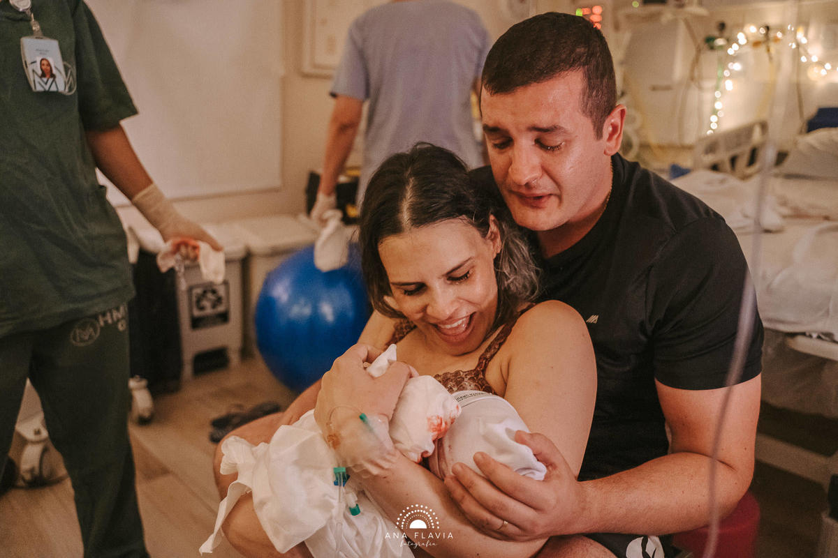 Filmes de parto, filmes de nascimento, nascimento, humanização, parto normal, cesariana humanizada, doula, parto, foto de parto, fotografia de parto no es, parto humanizado, grande vitória, maternidade santa ursula