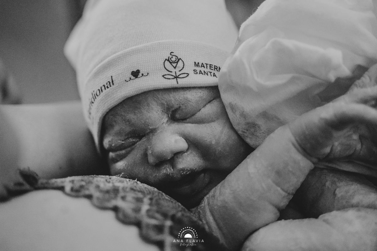 Filmes de parto, filmes de nascimento, nascimento, humanização, parto normal, cesariana humanizada, doula, parto, foto de parto, fotografia de parto no es, parto humanizado, grande vitória, maternidade santa ursula