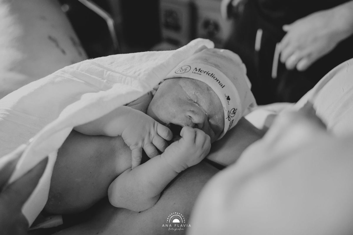 Filmes de parto, filmes de nascimento, nascimento, humanização, parto normal, cesariana humanizada, doula, parto, foto de parto, fotografia de parto no es, parto humanizado, grande vitória, maternidade santa ursula