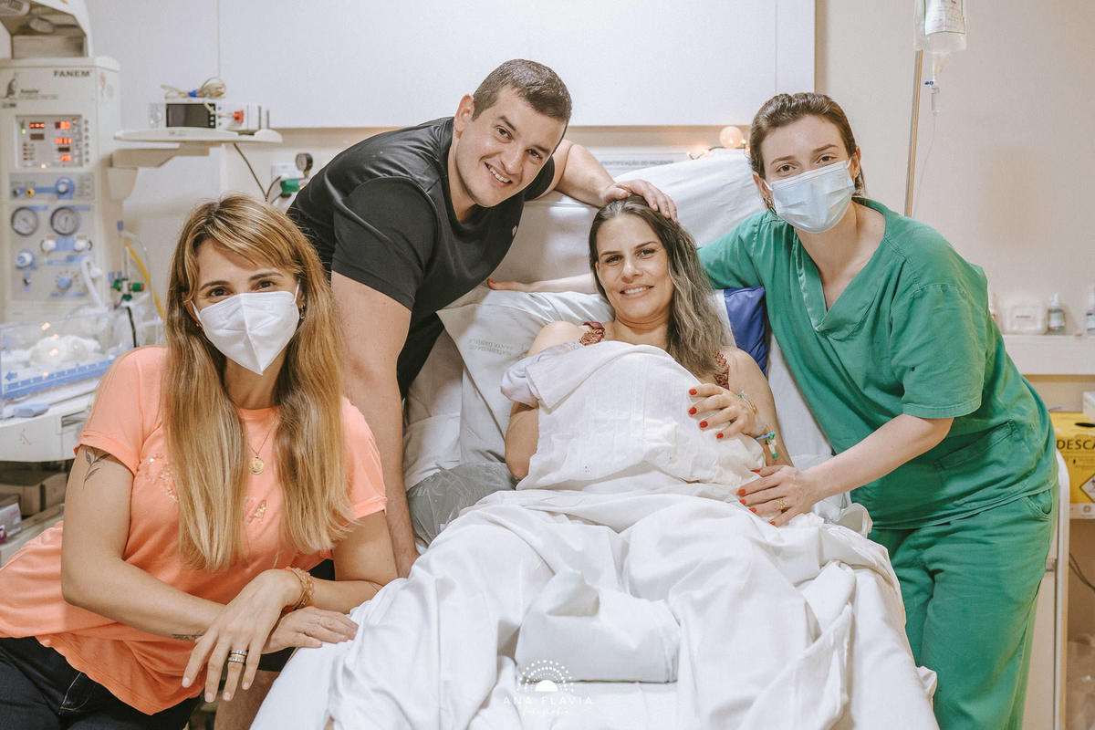 Filmes de parto, filmes de nascimento, nascimento, humanização, parto normal, cesariana humanizada, doula, parto, foto de parto, fotografia de parto no es, parto humanizado, grande vitória, maternidade santa ursula