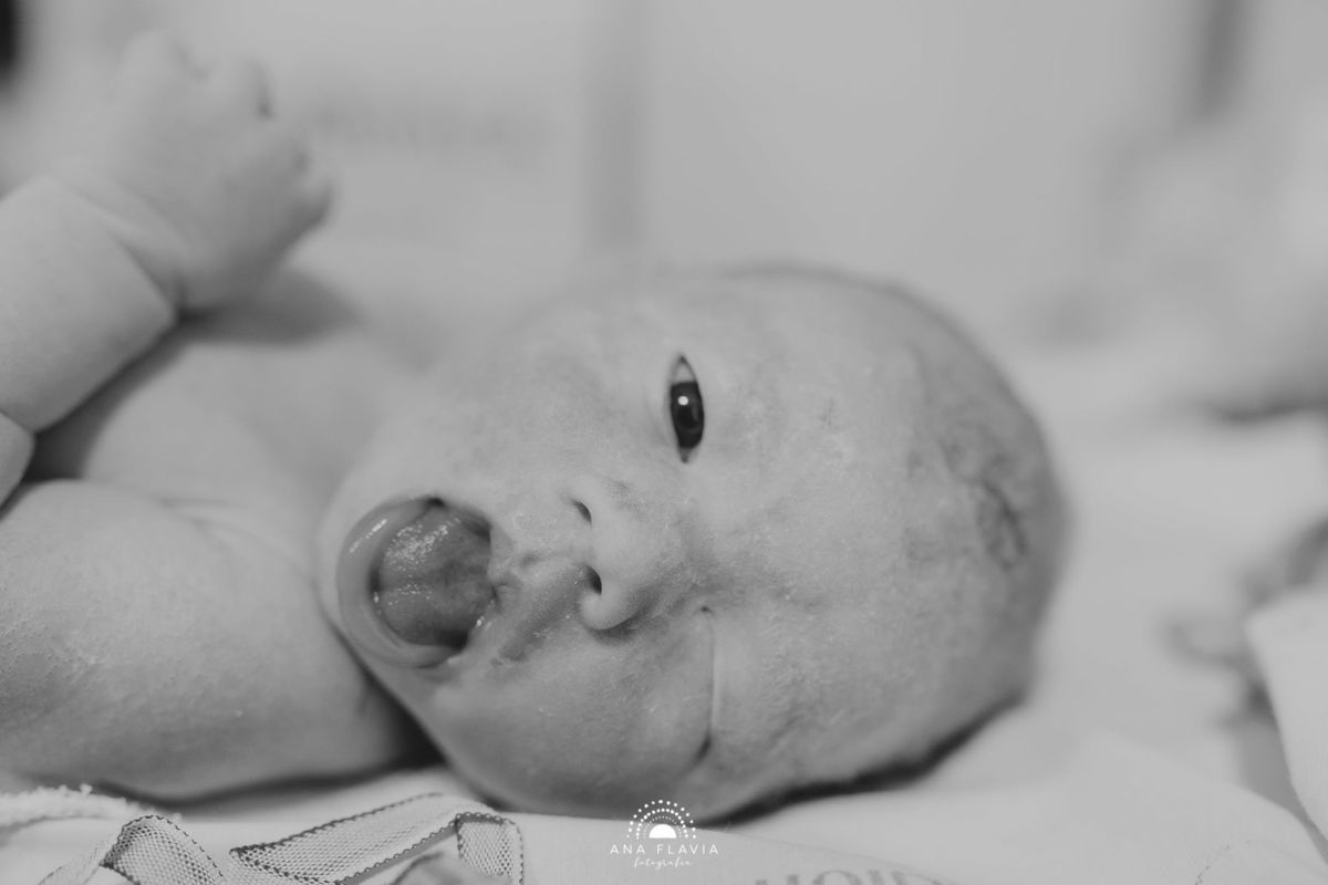 Filmes de parto, filmes de nascimento, nascimento, humanização, parto normal, cesariana humanizada, doula, parto, foto de parto, fotografia de parto no es, parto humanizado, grande vitória, maternidade santa ursula