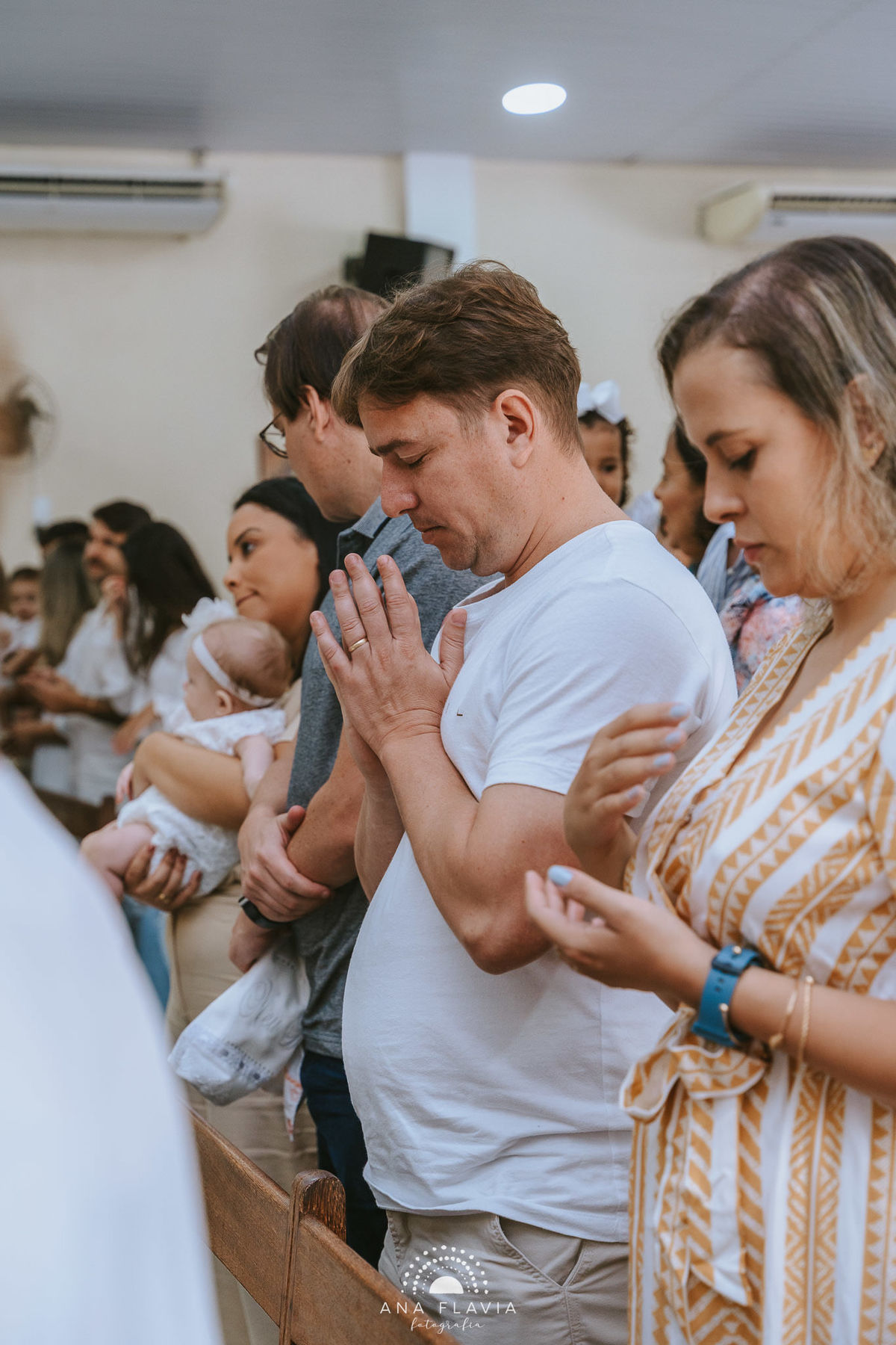 #Batizado #FotografiaDeBatizado #BatizadoES #FotógrafaES #FotografiaAfetiva #FotógrafaDeFamília #Batismo #FotografiaVilaVelha  #GrandeVitória #FotógrafaVitoria #fotodebatismo