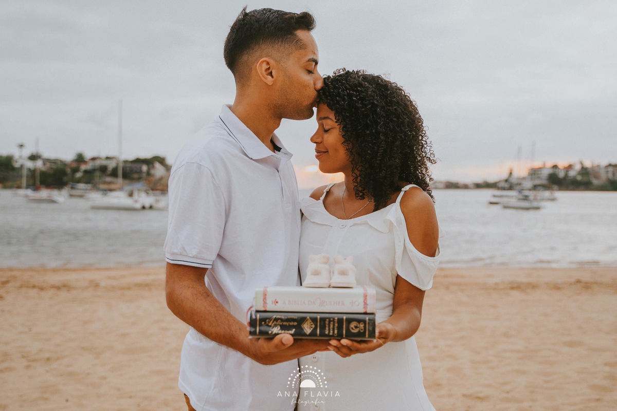 ensaio fotográfico, revelação de gravidez, ensaio revelação, cha revelação, campo, vila velha, vitoria, mae de menino, primeira gravidez gravidez, ensaio na praia, ensaio no amanhecer, cafe da manha na praia
