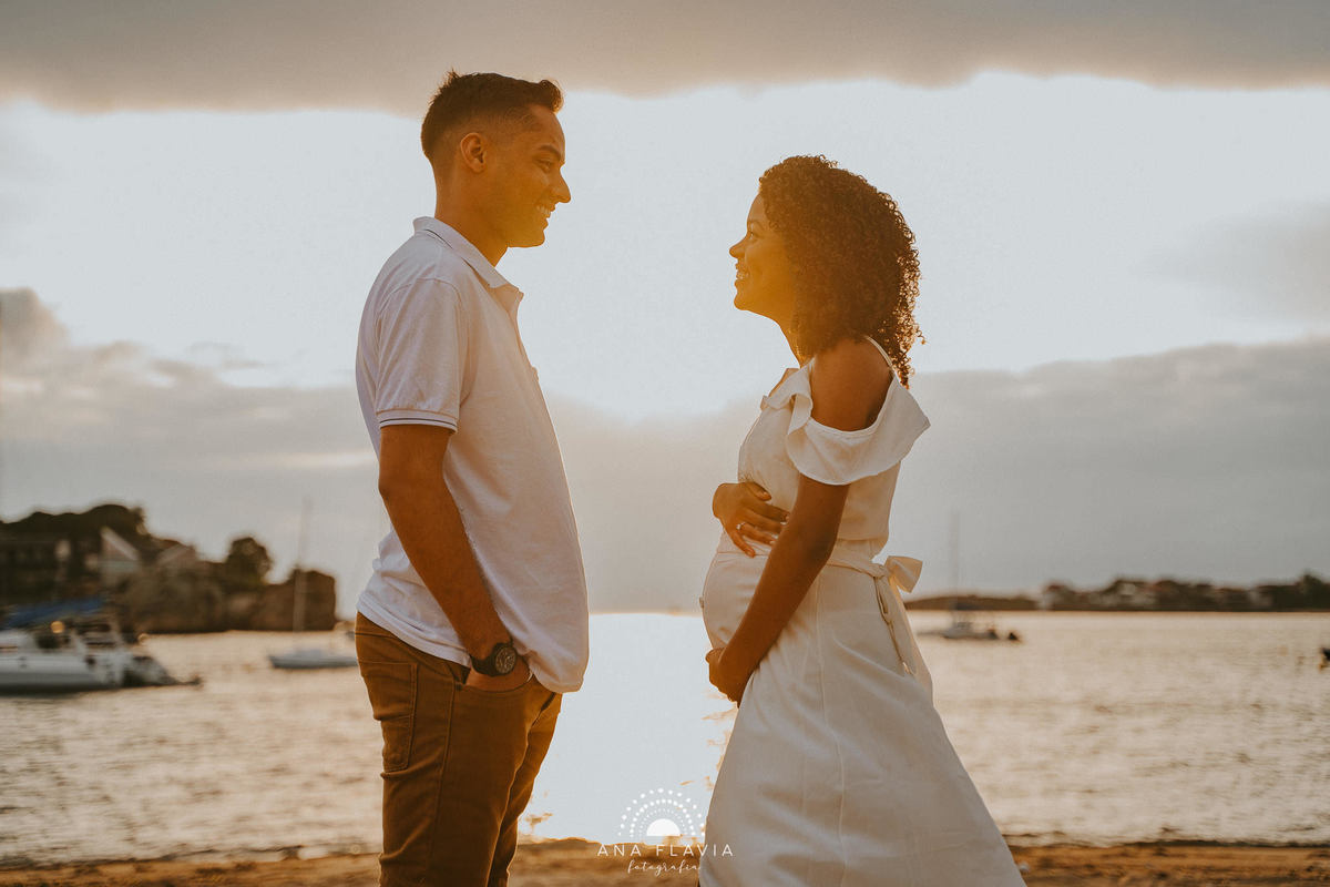 ensaio fotográfico, revelação de gravidez, ensaio revelação, cha revelação, campo, vila velha, vitoria, mae de menino, primeira gravidez gravidez, ensaio na praia, ensaio no amanhecer, cafe da manha na praia

