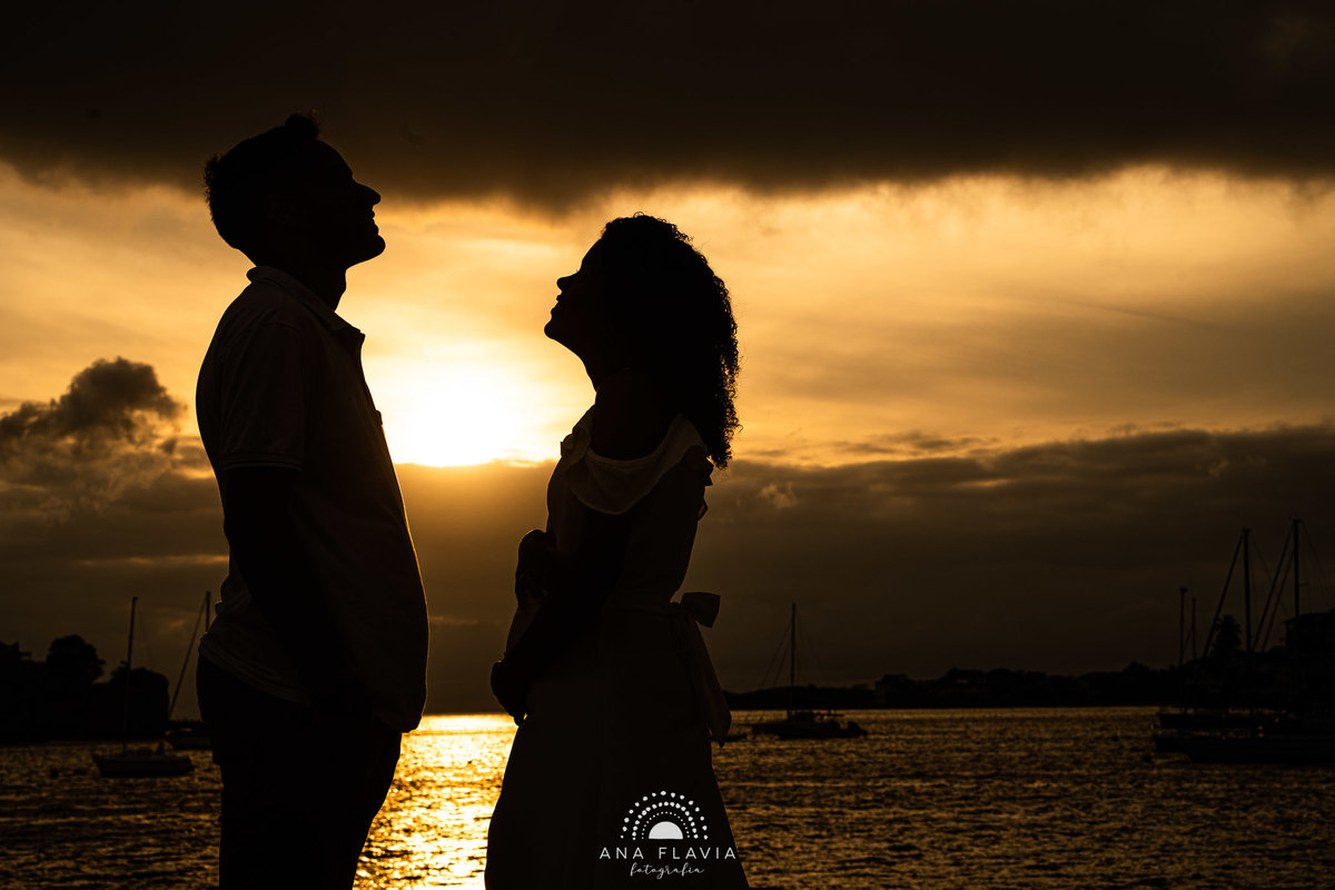 ensaio fotográfico, revelação de gravidez, ensaio revelação, cha revelação, campo, vila velha, vitoria, mae de menino, primeira gravidez gravidez, ensaio na praia, ensaio no amanhecer, cafe da manha na praia
