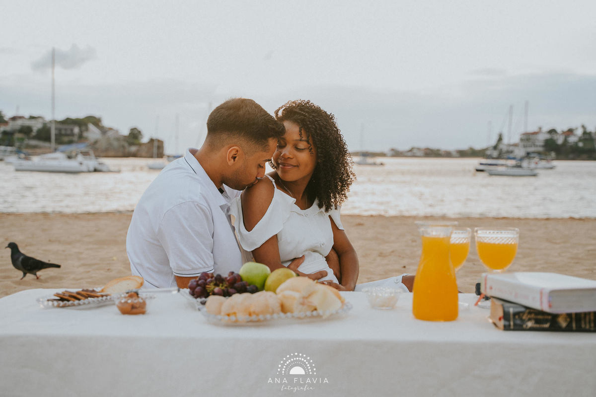 ensaio fotográfico, revelação de gravidez, ensaio revelação, cha revelação, campo, vila velha, vitoria, mae de menino, primeira gravidez gravidez, ensaio na praia, ensaio no amanhecer, cafe da manha na praia
